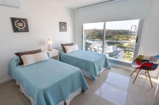 Divino Apartamento en Playa Brava Punta del Este - Punta del Este - 2