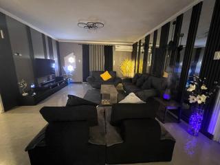 Mango Oasis 2 - Cozy flat house with billiard - Olongapo - 2