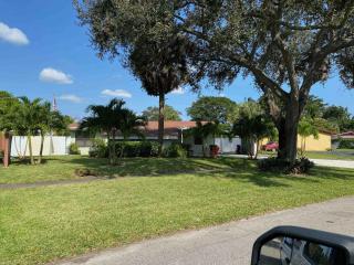 classic 4b2b FLL Home with heated pool - Fort Lauderdale - 0