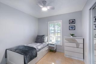 Family Retreat with Pool Fenced Yard AC - 3