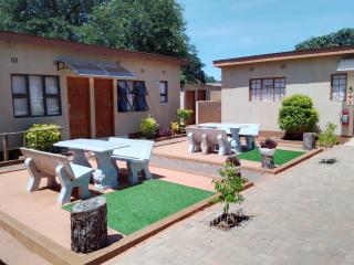 African Apartments Inn - - 0