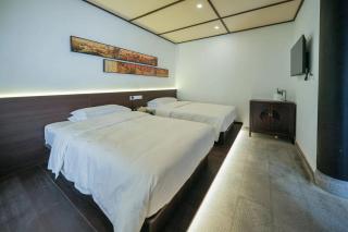 In the Clouds - Courtyard Twin Room - Jingangku - 4