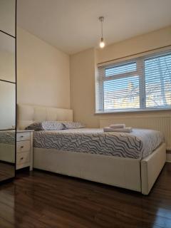 2 Bed Apartment Close to Central London - Londra - 2