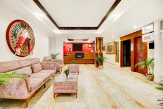 Super Townhouse Hatigaon Near Medicity Formerly Hotel Grand Majesty - 9