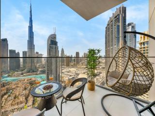 Panoramic Burj Khalifa Views at Burj Royale by Propigo - 8