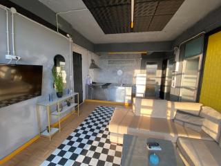 jim villa1 family apartment fast wi-fi free parking - 1