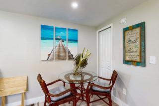 A Little Waterside Paradise - Bonita Springs - 2