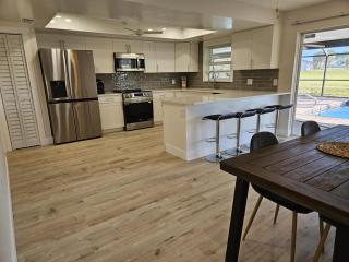 Rotonda Retreat with Heated Pool, Beaches & Pet Friendly! - Rotonda West - 3