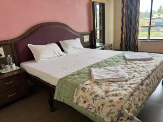Hotel Royal Palace View - Sawantwadi - 0