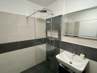 Modern Apartment Slnečnica with Free Parking - Rovinka - 6