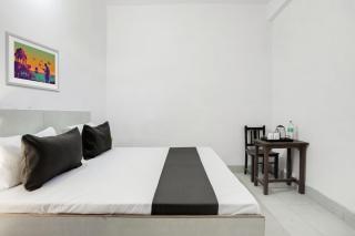 Hotel O Silver Inn - Izatnagar - 1