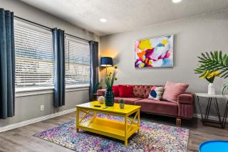 Luxe 2-Bedroom Retreat Workspace Netflix - Irving - 7
