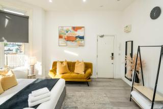 Comfortable Studio by Kilburn & Hampstead station - Londra - 4
