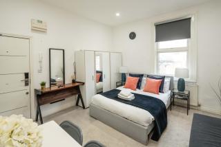 Stylish Flat for 2-4 by Kilburn & Hampstead station - Londra - 5