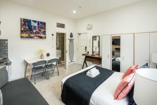 Stylish Flat for 2-4 by Kilburn & Hampstead station - 2