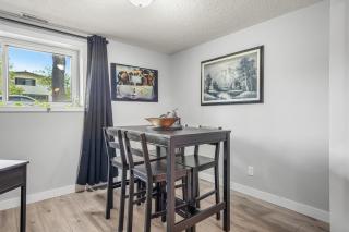 Modern 3 Bedroom Suite Near Downtown & Stampede Grounds - 5
