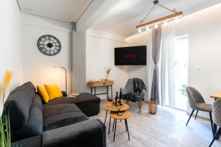 AcroLofts M62 - 9