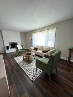 Spacious home, 5 mins to Missouri Valley College - Marshall - 0