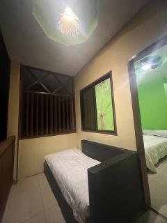 Kiarra Krisxia Lodge 2 - - 7