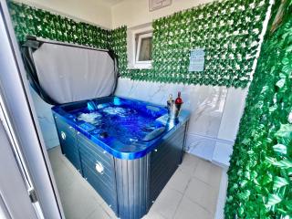 SUMMERLAND Sea View Penthouse & Jacuzzi - Mamaia - 8