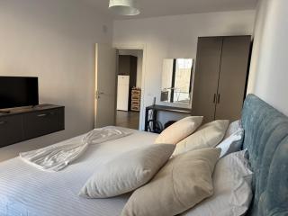 Dania Sea View Apartments - Sarandë - 8