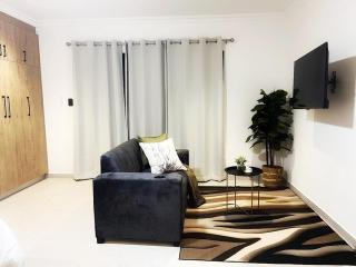 Deluxe Dwellings - East London - 3