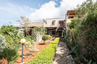Casa Ponente con Vista Mare a Macari - 9