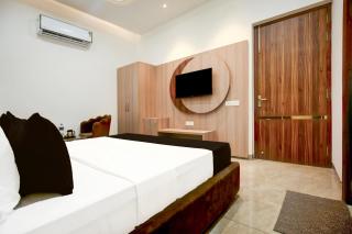 Hotel O SS GRAND SUITES - 3