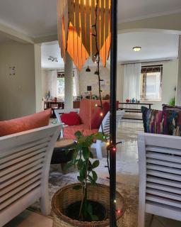 Aivilo Comfort Bed&breakfast - Entebbe - 1