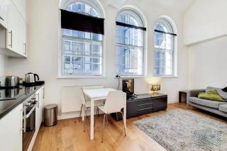 Tower Hill Beautiful Apartment - Londra - 7