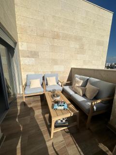 פנטהאוז 2 חדרים עם נוף משגע ברחובות - 2