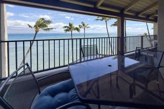 Lauloa 410 - Top Floor, Direct Ocean Front, Stunning Renovation, Wi-Fi, Split AC - Wailuku - 2