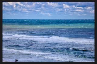 Tranquil Turquoise Retreat - 3