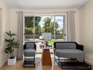 Spacious Waterfront Retreat in Broadbeach Waters - Gold Coast - 4