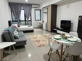Alinea Suites Shah Alam by Dreamy Dahlia - Shah Alam - 0