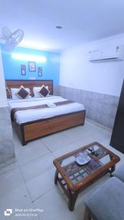 Prime Hotel - 2 Mins From Durgabai Deshmukh South Campus Metro - 8