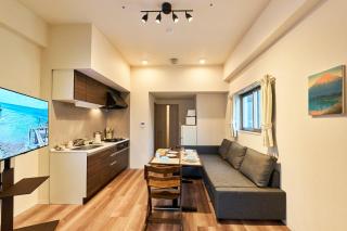 Nomadland Shinagawa Omori 1104 - 8