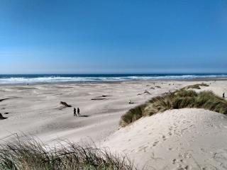 Ocean View & Family Friendly - 8
