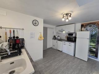 Appartement cosy avec terrasse et piscine dans le Périgord Noir - FR-1-616-473 - Saint-Chamassy - 7