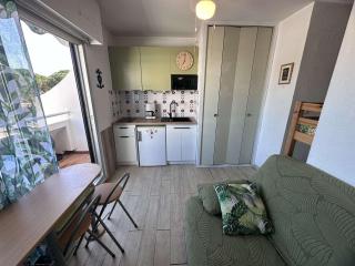 Studio pour 4 à Port Camargue avec Climatisation et Parking - FR-1-731-135 - Le Grau-du-Roi - 8