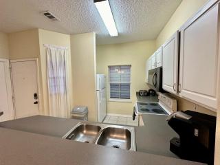 Grand Emerald 3BR Townhouse Near Disney Parks - Kissimmee - 4
