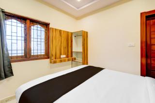 Hotel O R Square Inn - Pedda Ambarpet - 0