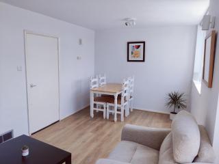 Two Floor Flat in Town Center - Kenilworth - 5