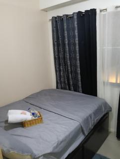 Cozy Unit near Pool Amenities - 9