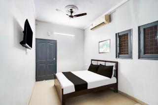 Hotel O golden inn - Ghaziabad - 1