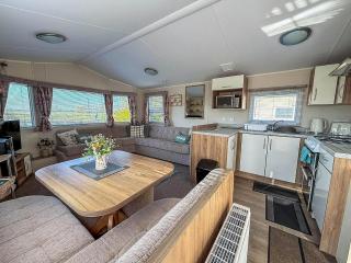 Lovely 8 Berth Caravan With Side Decking At Heacham Beach Park Ref 21008T - Heacham - 2