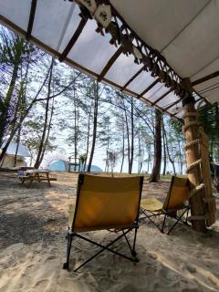Seafari ECO Beach Camp and cafe food and drinks Ko Phra Thong - 5