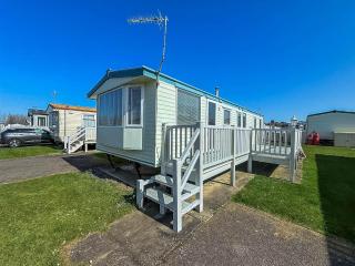 Caravan With Decking At Manor Park, Nearby Hunstanton Beach Ref 23013C - Hunstanton - 0
