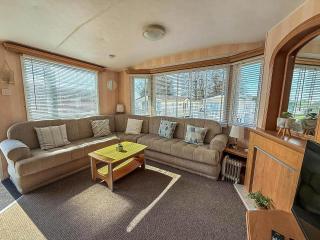Caravan With Decking At Manor Park, Nearby Hunstanton Beach Ref 23013C - Hunstanton - 2