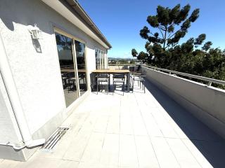 Hampton Court Apartments - Brisbane - 9